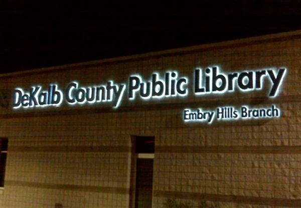  - image360-tucker-ga-edgelit-signs-DeKalb County Public Library Embory Hills